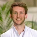 Dr. Menno Smit